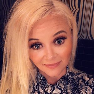 Meet your Posher, Kendra